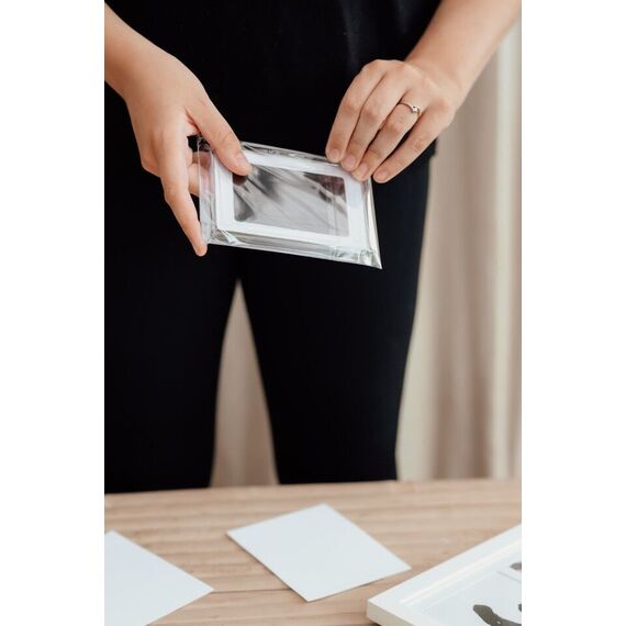 Vanilla Copenhagen - Hand & Foot Imprint - Black - 20,4 x 26,4 x 1,5 cm (MEMO7023) / Baby and Children