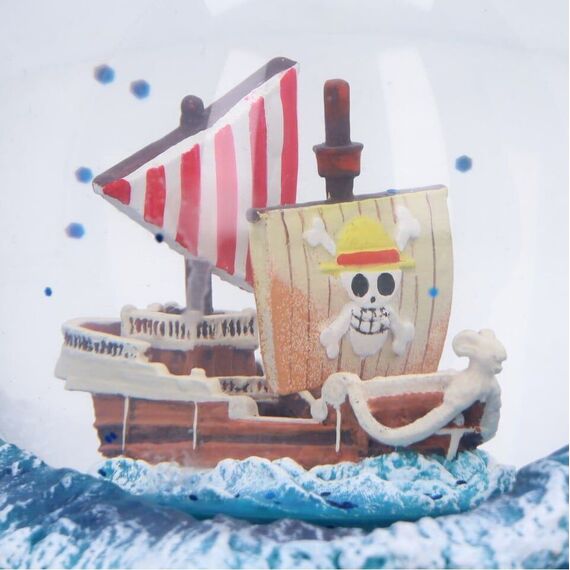 One Piece Going Merry Snow Globe / Fan Shop and Merchandise