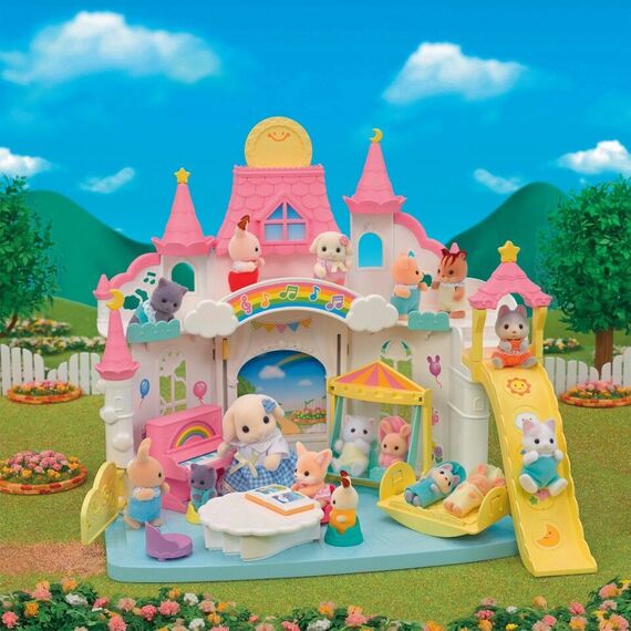 Sylvanian Families - Sunshine Castle Kindergarten (5743) / Toys