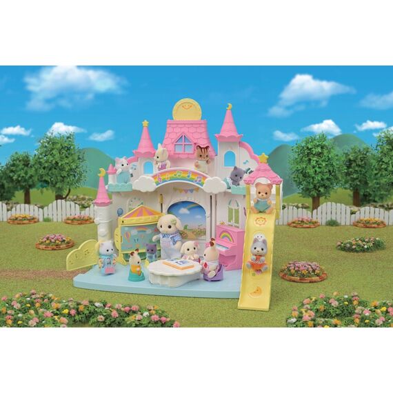 Sylvanian Families - Sunshine Castle Kindergarten (5743) / Toys