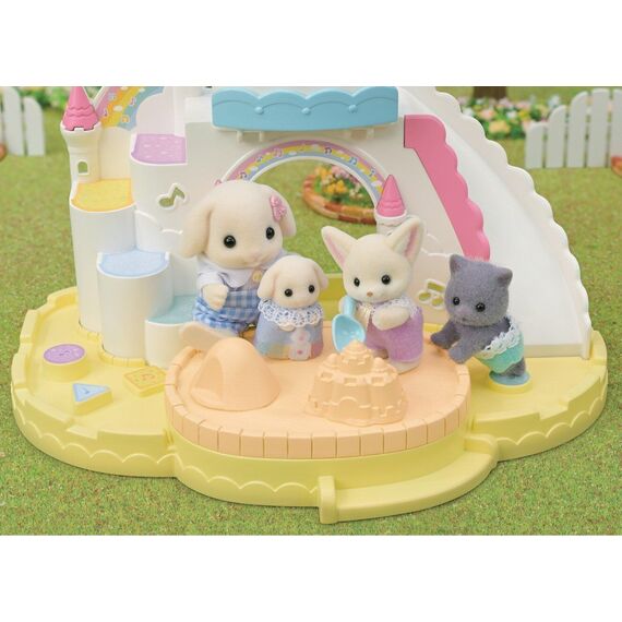 Sylvanian Families - Kindergarten Sandbox & Wading Pool (5746) / Toys