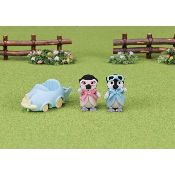 Sylvanian Families - Penguin Babies Ride N Play (5695) / Toys
