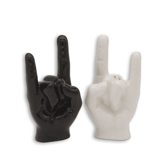 Winkee - Rock Hand Salt and Pepper Shaker - Salt and Pepper dispenser / Gadgets