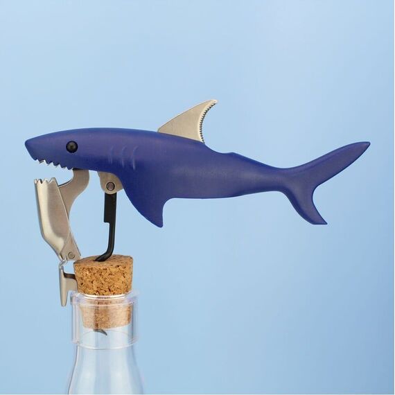 Winkee - Corkscrew Shark / Gadgets