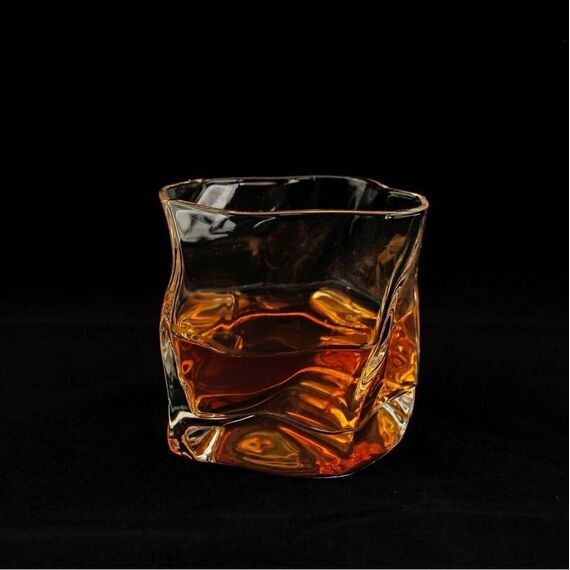 Winkee - Whiskey glass - Storm / Gadgets