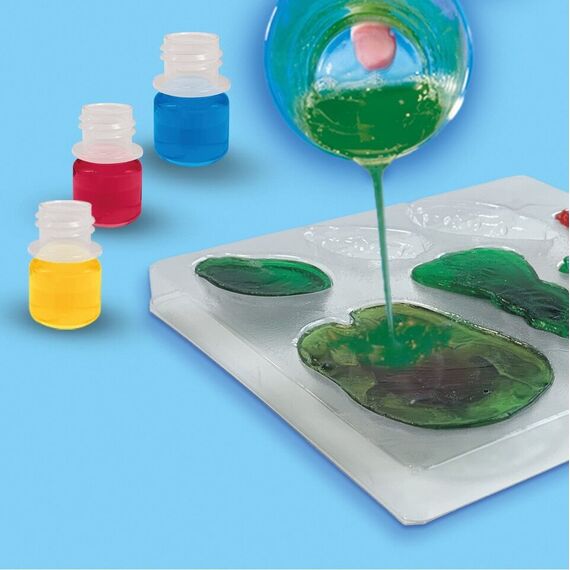 SES Creative - Making Scary Soaps - (S14311) / Toys