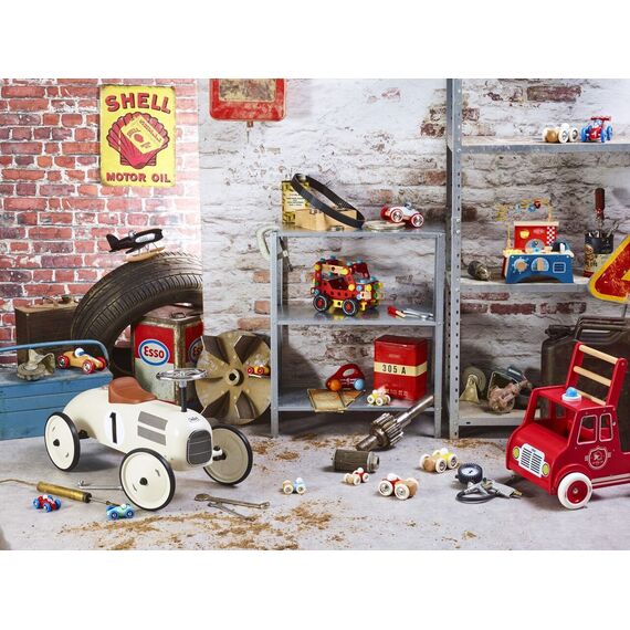 Vilac - Ride-On Firetruck - (1135) / Toys