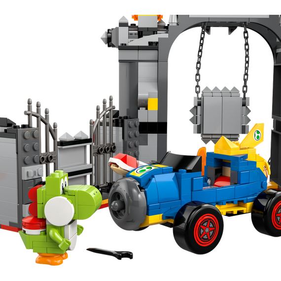 LEGO - Super Mario - Mario Kart™: Bowser's Castle (72039) / Toys