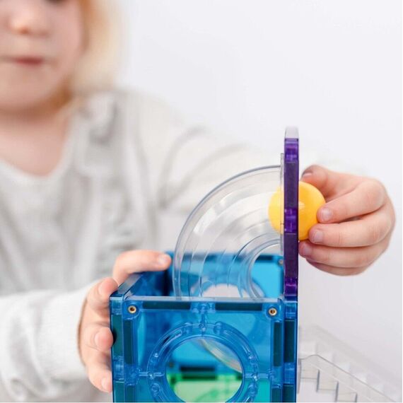 Connetix - Rainbow Ball Pack 12 Pieces (CT-R-00012-BA) / Toys