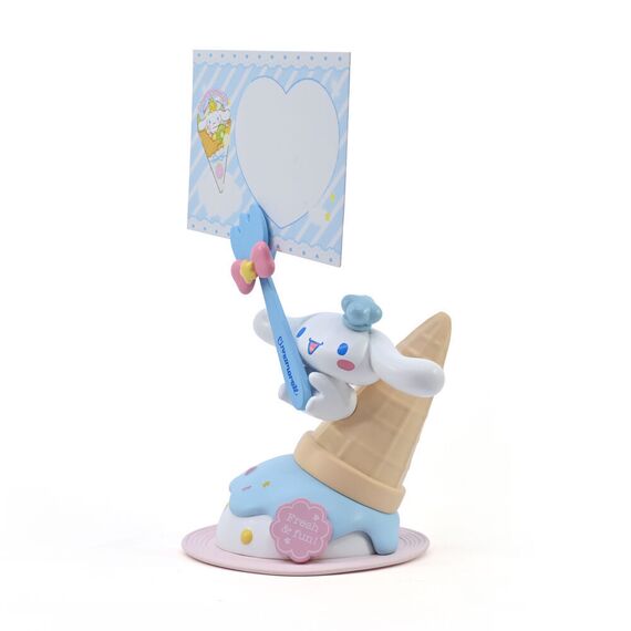 Hello Kitty and Friends Party Time assorted figure
