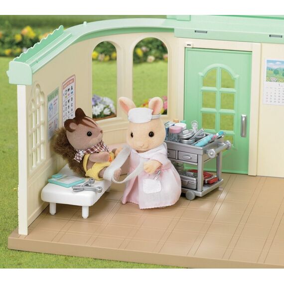 Sylvanian Families - Country Nurse Set (5094) / Toys