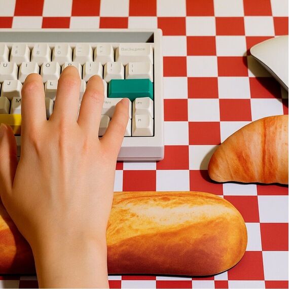Mustard - Baguette Keyboard Rest - Golden - 40 cm / Gadgets