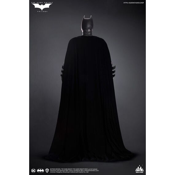The Dark Knight Life-Size Statue Batman Deluxe Edition 207 cm |  Techbox