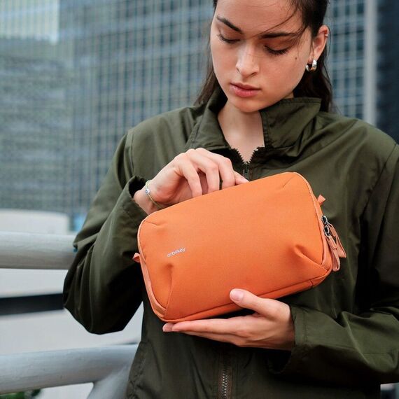 Orbitkey - Travel Sling - Terracotta (3L) / Gadgets