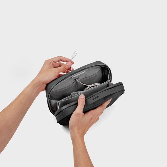 Orbitkey - 2-In-1 Tech Pouch - Graphite / Gadgets
