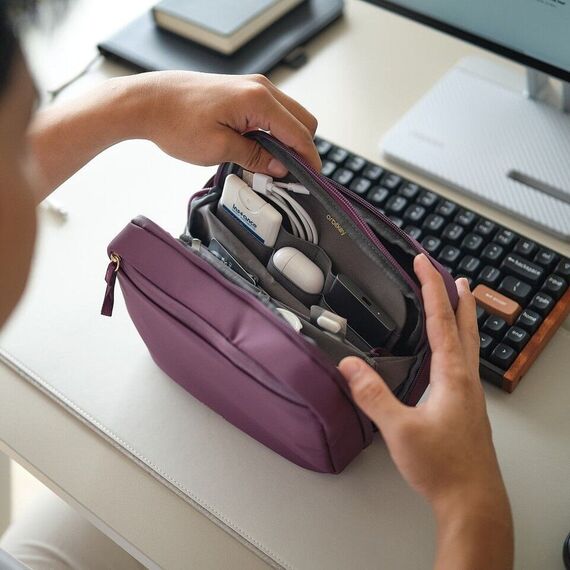 Orbitkey - 2-In-1 Tech Pouch - Plum / Gadgets