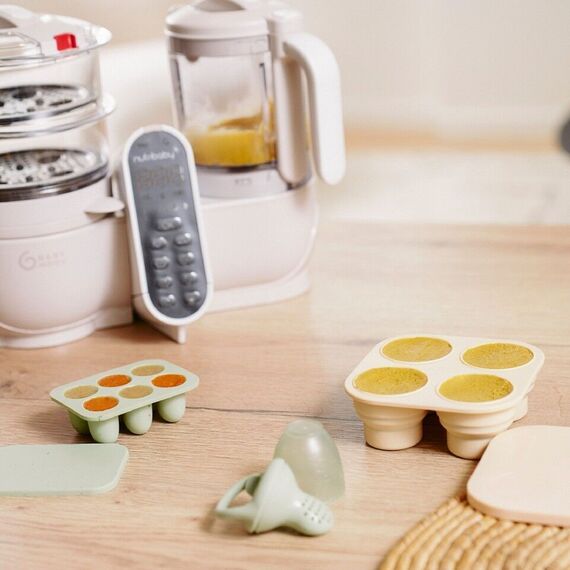Babymoov - Silicone Containers and Feeder Set / Baby and Children