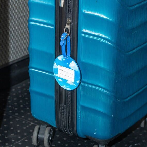 Kikkerland - Cloud Luggage Tag - 3.5 inches / Luggage and Travel Gear