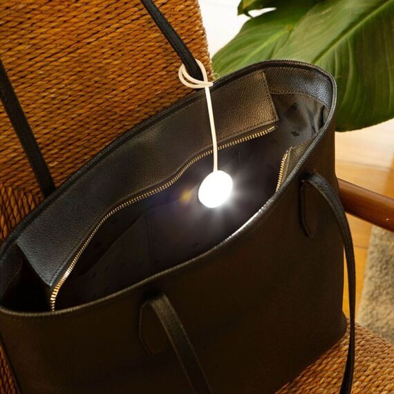 Kikkerland - Rechargeable Purse Light - 1.50 x 8.25 x 0.50 inches / Luggage and Travel Gear