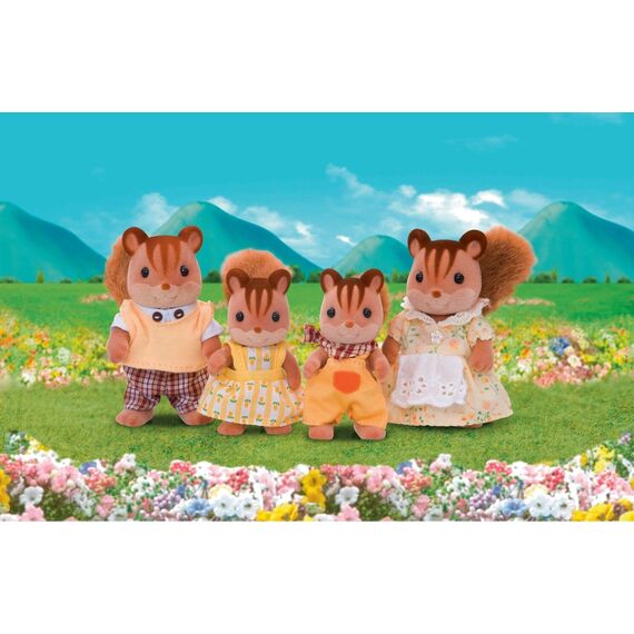 Sylvanian Families - Walnut Squirrel Family (4172) / Toys