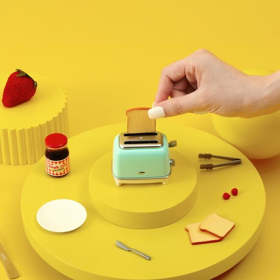 Mini Brands - Magic Cook Kitchen S1 - Toaster / Toys