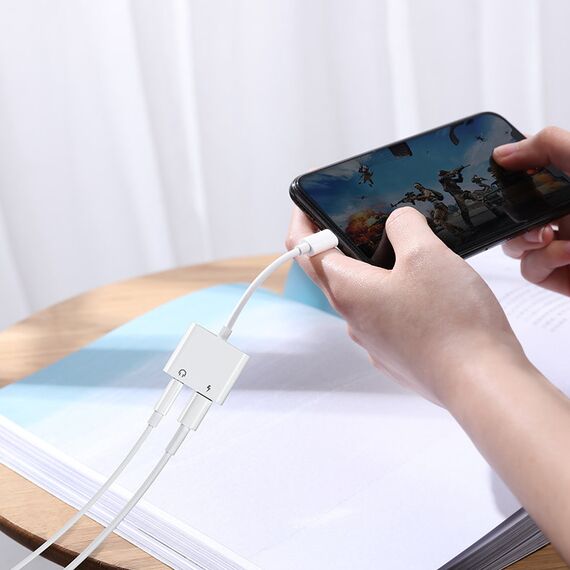Joyroom S-Y104 headphone adapter Lightning - Lightning / mini jack 3.5mm - white | Techbox