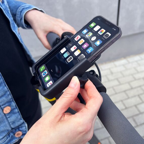 Wozinsky metal bicycle phone holder, scooters black (WBHBK3) - Smartphone Holders - Smartphones - Techbox