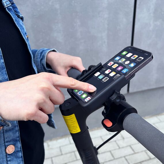 Wozinsky metal bicycle phone holder, scooters black (WBHBK3) - Smartphone Holders - Smartphones - Techbox