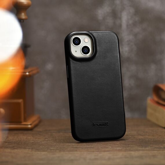 iCarer CE Oil Wax Premium Leather Folio Case Leather Case iPhone 14 Plus Magnetic Flip MagSafe Black (AKI14220707-BK) | Techbox