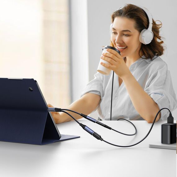 Joyroom SY-C02 2in1 DAC adapter USB-C to USB-C / 3.5 mm mini jack - black | Techbox
