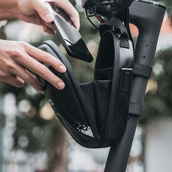 Rockbros bag 3011006301 for the handlebar of a bicycle or scooter 1.3 l - black - Smartphone Holders - Smartphones - Techbox