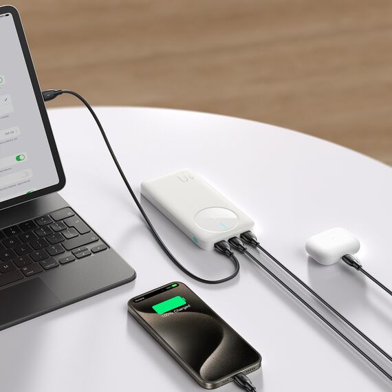 Powerbank Joyroom JR-PBF12 10000mAh 2.4A 2x USB-A 1x USB-C - white | Techbox