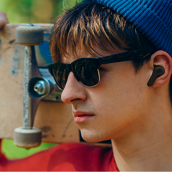 JBL Wave Beam wireless in-ear headphones Bluetooth 5.2 IP54 IPX2 - black - Headsets - Speakers & Headphones - Techbox
