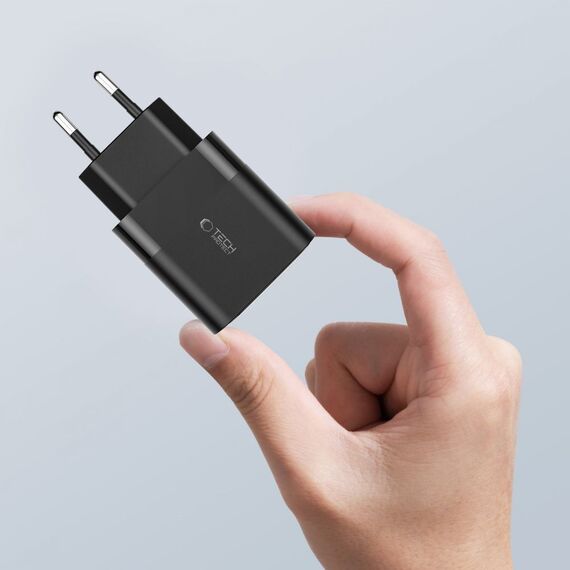Tech-Protect C30W Charger USB-C PD 30W / USB-A QC 3.0 - Black | Techbox