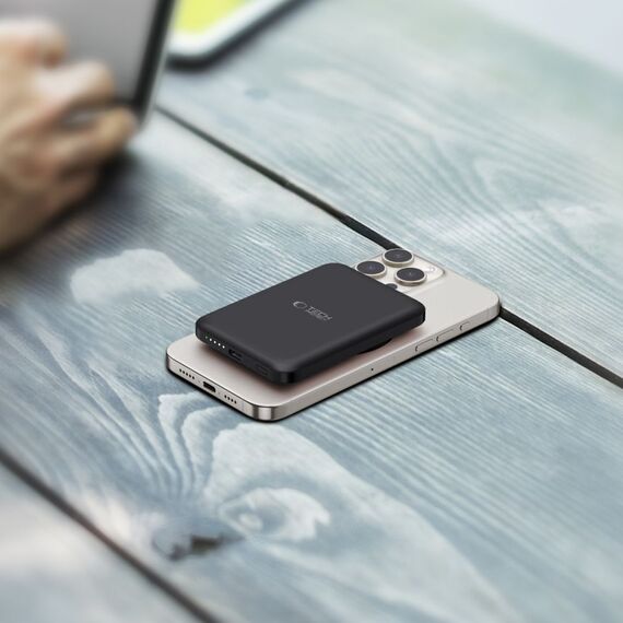 Tech-Protect LifeMag PB10 Powerbank with MagSafe 5000mAh 15W USB-C port - black + USB-C cable | Techbox