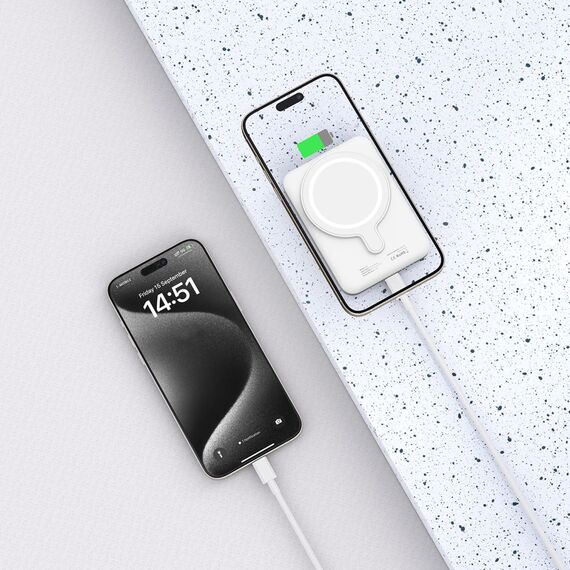 Tech-Protect LifeMag PB10 Powerbank with MagSafe 5000mAh 15W USB-C port - white + USB-C cable - Powerbanks - Smartphone Chargers - Techbox