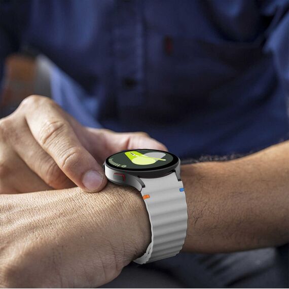 Tech-Protect Silicone Sport Strap for Samsung Galaxy Watch 4 / 5 / 5 Pro / 6 / 7 / FE - Beige | Techbox