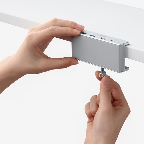Orico MH4PC Hub Clamp-Mounted USB-C / 3x USB-A 3.0 + 1x USB-C 3.0 - Silver - USB Hubs & Card Readers - Peripherals - Techbox