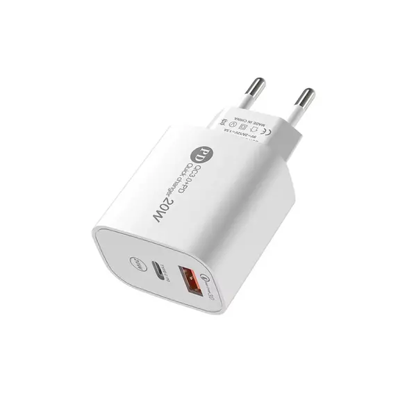 A6MaxL 20W USB-A USB-C Wall Charger with 1m USB-C - Lightning Cable - White | Techbox