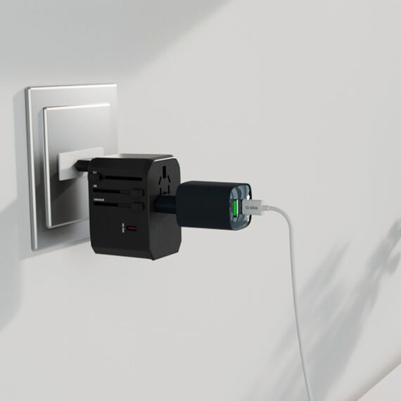 World travel GaN 70W adapter with pouch case