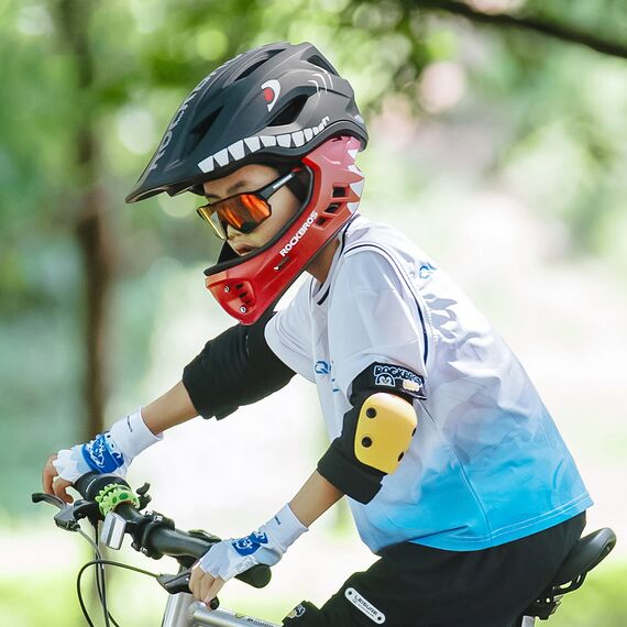 Rockbros TT-32005 Shark Children's Bike Helmet with Detachable Jaw Size M (54-58) - Black | Techbox