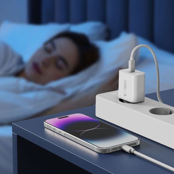 Tech-Protect NC20W Wall Charger with 100 cm USB-C / Lightning Cable - White
