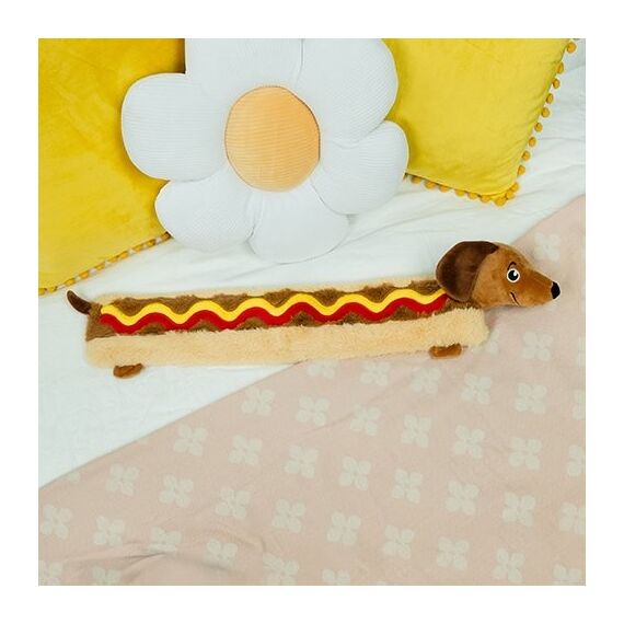 Fizz Creations - Sausage Dog Long Hot Water Bottle - 55cm / Gadgets