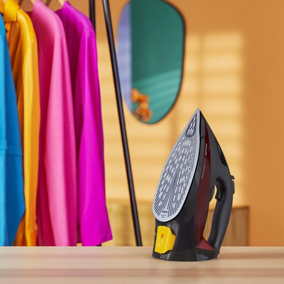 Philips 7000 series DST7022/40 iron Steam iron SteamGlide Plus soleplate 2800 W Black, Red | Techbox