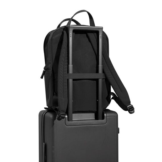 XD DESIGN BACKPACK BOBBY SOFT TOTE BLACK P706.3001 | Techbox