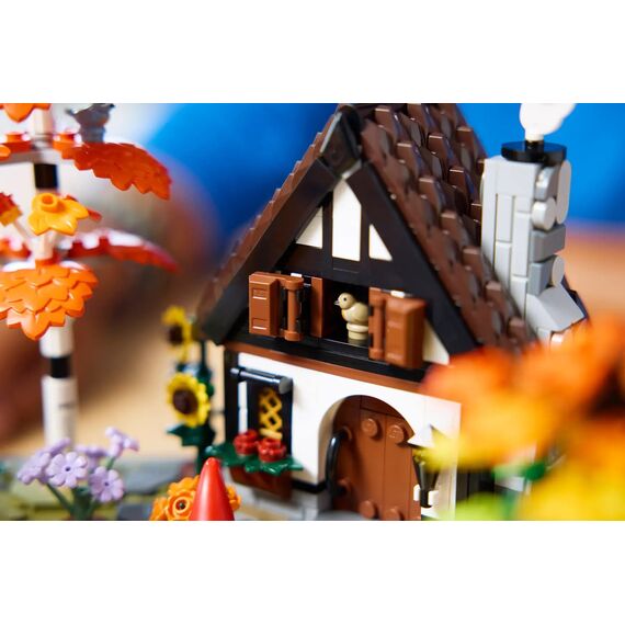 LEGO ICONS 11372 Autumn Cottage Garden - Lego - Collectibles - Techbox