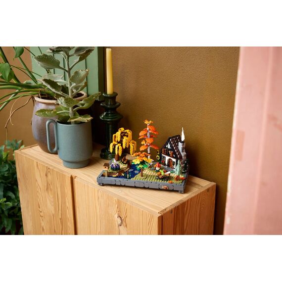 LEGO ICONS 11372 Autumn Cottage Garden - Lego - Collectibles - Techbox