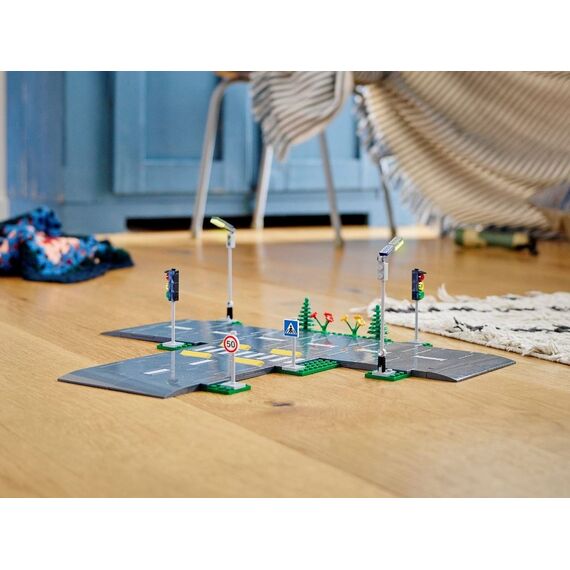 LEGO CITY 60304 ROAD PLATES |  Techbox
