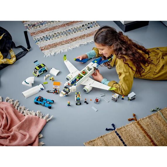 LEGO CITY 60367 PASSENGER AIRPLANE |  Techbox