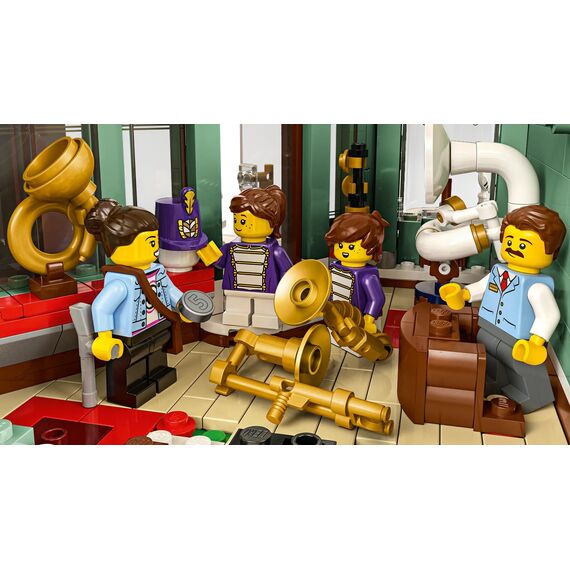 LEGO ICONS 11371 Shopping Street |  Techbox